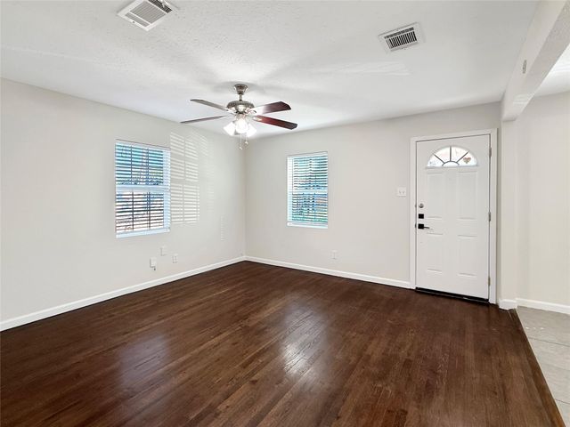 5606 Samuel Huston Ave, Austin, TX 78721