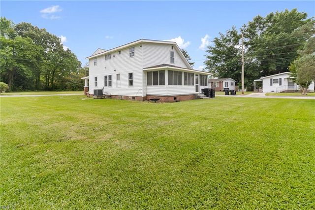 1319 Moore ST, Elizabeth City, NC 27909