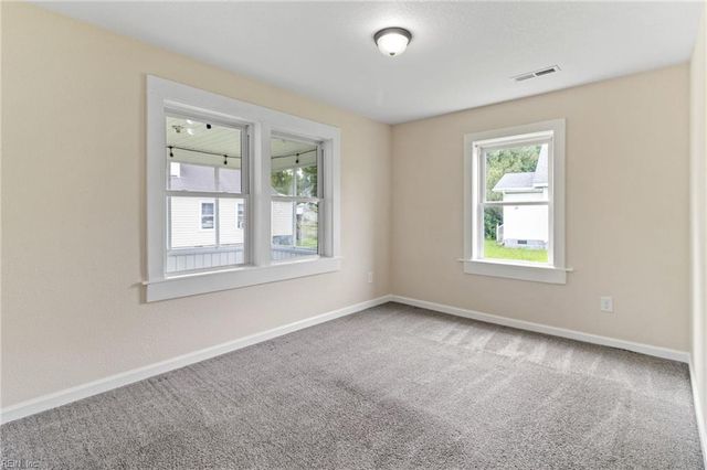 1319 Moore ST, Elizabeth City, NC 27909