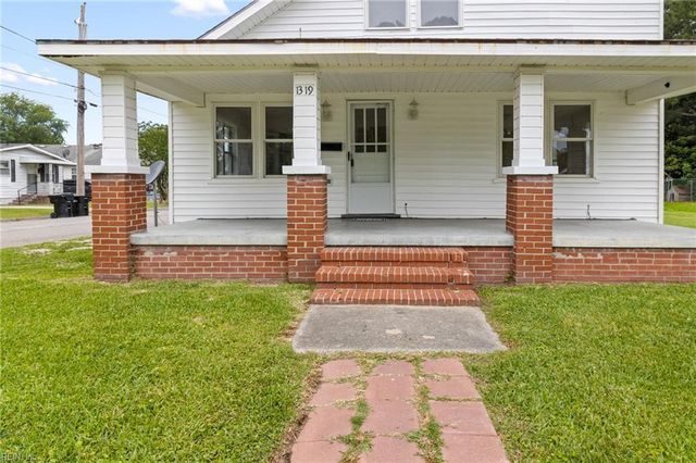 1319 Moore ST, Elizabeth City, NC 27909