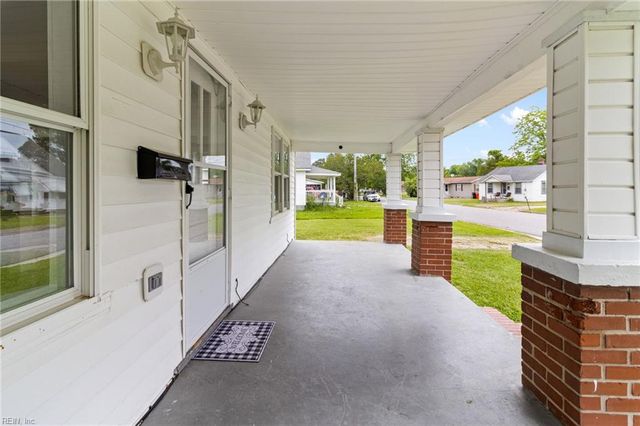 1319 Moore ST, Elizabeth City, NC 27909