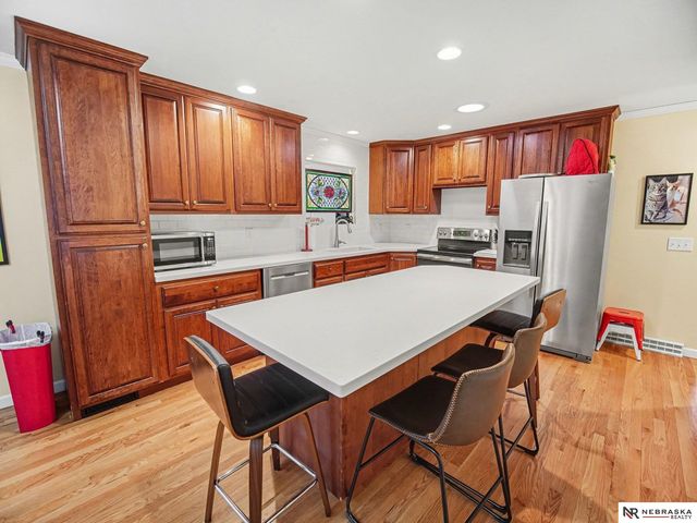 4100 S 44th Street, Lincoln, NE 68506