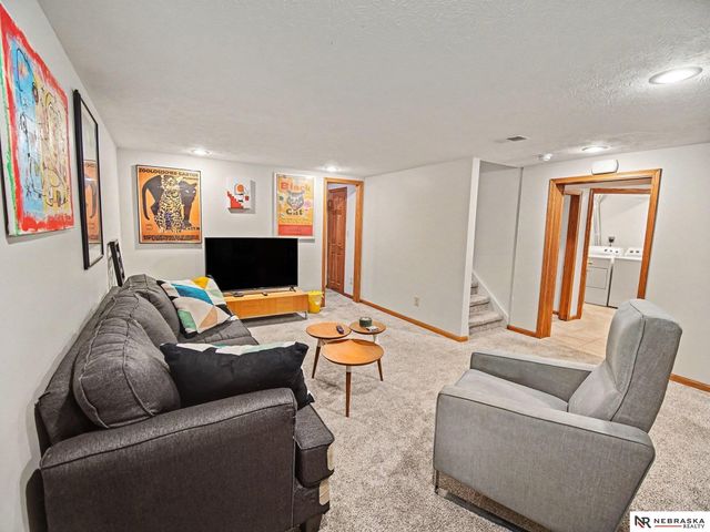 4100 S 44th Street, Lincoln, NE 68506