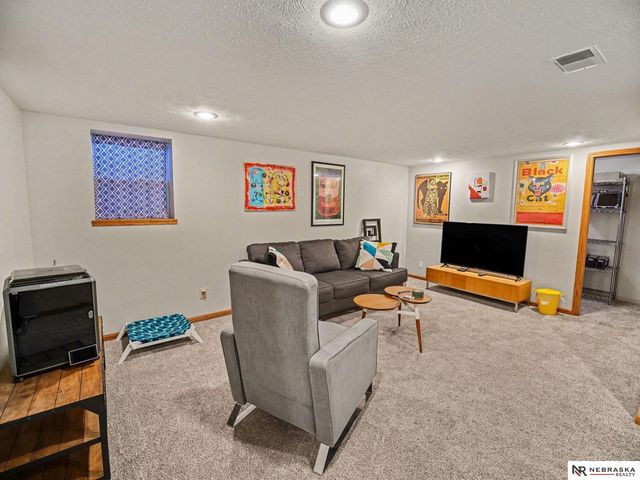 4100 S 44th Street, Lincoln, NE 68506