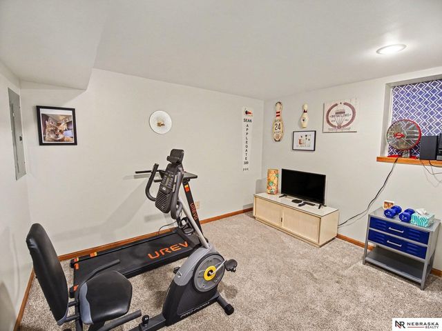 4100 S 44th Street, Lincoln, NE 68506