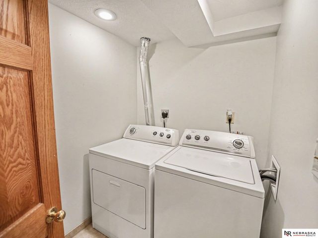 4100 S 44th Street, Lincoln, NE 68506