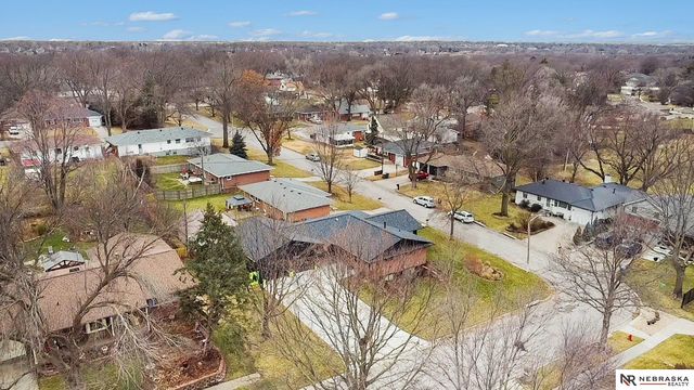4100 S 44th Street, Lincoln, NE 68506
