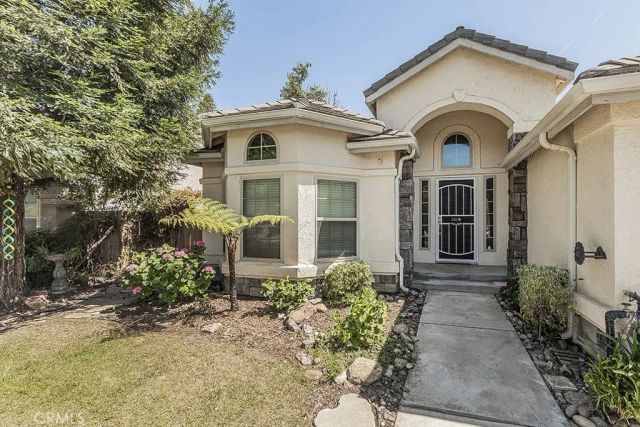 6589 E Michigan, Fresno, CA 93727
