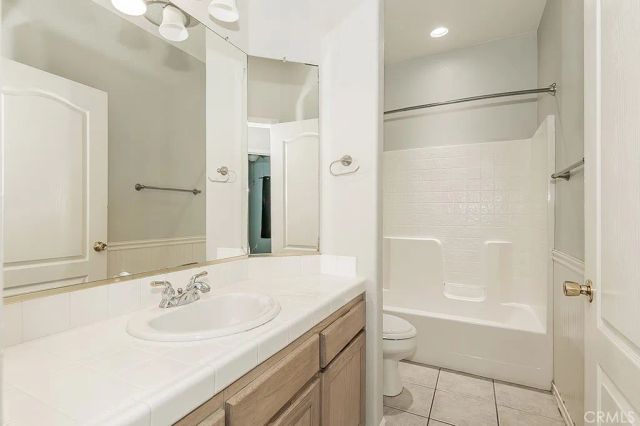 6589 E Michigan, Fresno, CA 93727