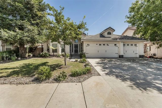 6589 E Michigan, Fresno, CA 93727