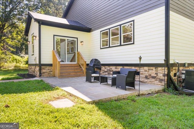 170 Lakeview Lane, Fayetteville, GA 30214