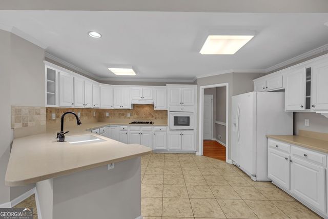 175 Pinevale Court, Fayetteville, GA 30215