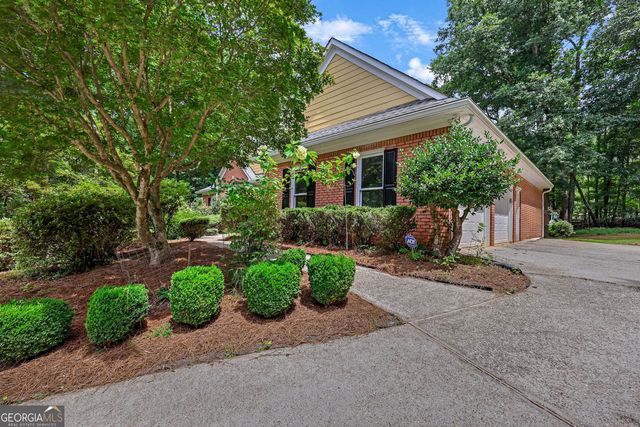 175 Pinevale Court, Fayetteville, GA 30215