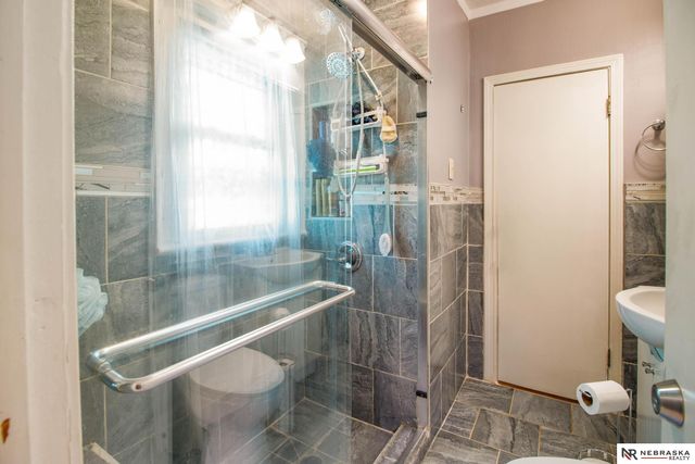 4733 S 48th Street, Omaha, NE 68117