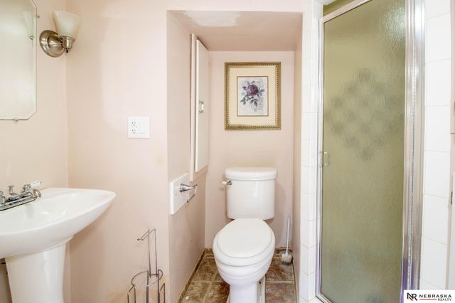 4733 S 48th Street, Omaha, NE 68117