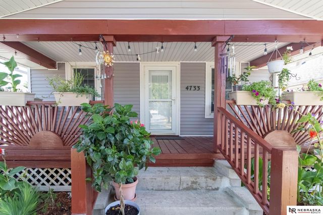 4733 S 48th Street, Omaha, NE 68117