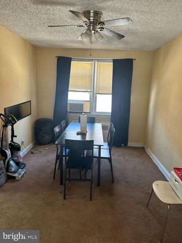 6845 CLOVER LN, Upper Darby, PA 19082
