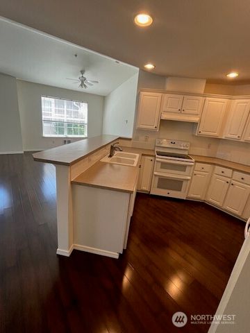 1856 Spencer Court, Dupont, WA 98327