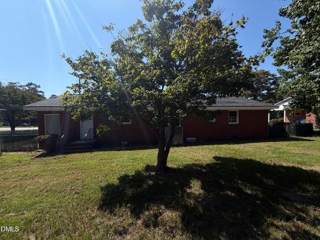 6216 Tiree Drive, Fayetteville, NC 28304