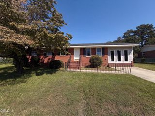 6216 Tiree Drive, Fayetteville, NC 28304
