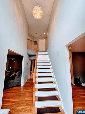 30-32 Custer Avenue, Newark, NJ 07112