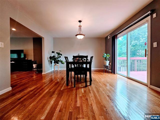 30-32 Custer Avenue, Newark, NJ 07112