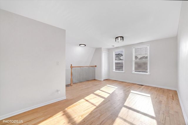 934 N Saint Louis Avenue 2, Chicago, IL 60651