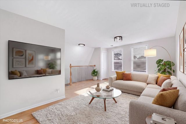 934 N Saint Louis Avenue 2, Chicago, IL 60651