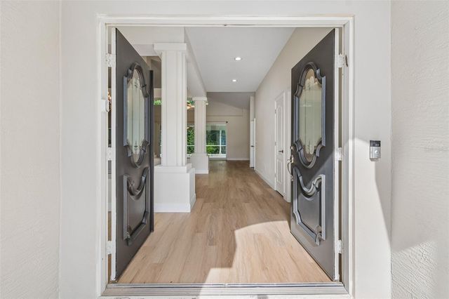 19004 SAINT LAURENT DRIVE, Lutz, FL 33558