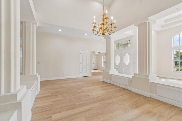 19004 SAINT LAURENT DRIVE, Lutz, FL 33558