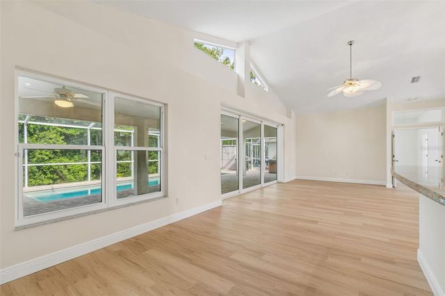 19004 SAINT LAURENT DRIVE, Lutz, FL 33558