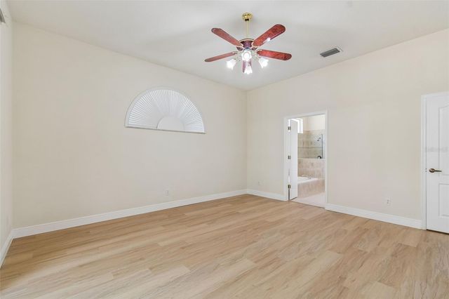 19004 SAINT LAURENT DRIVE, Lutz, FL 33558