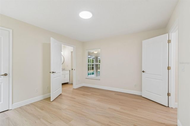 19004 SAINT LAURENT DRIVE, Lutz, FL 33558