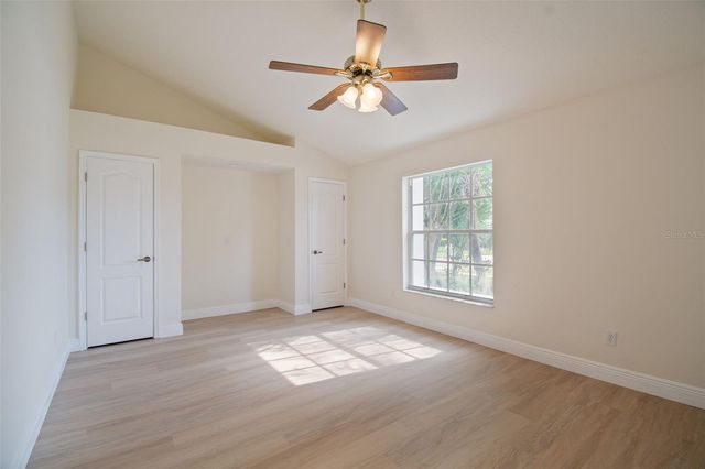 19004 SAINT LAURENT DRIVE, Lutz, FL 33558