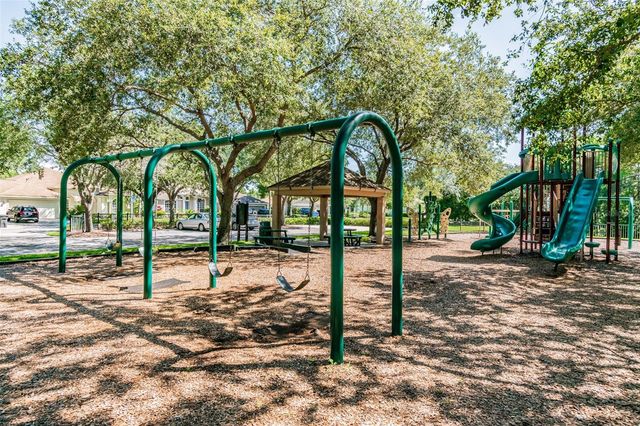 19004 SAINT LAURENT DRIVE, Lutz, FL 33558