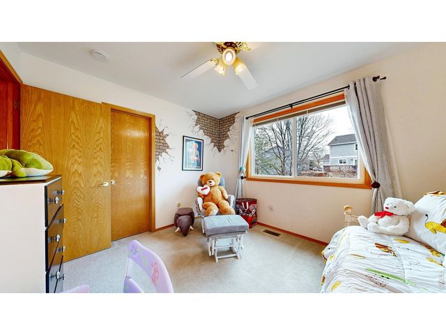 549 Arrowhead Dr, Loveland, CO 80537