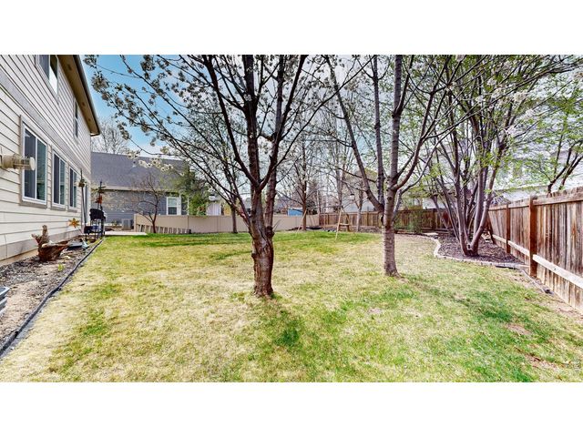 549 Arrowhead Dr, Loveland, CO 80537