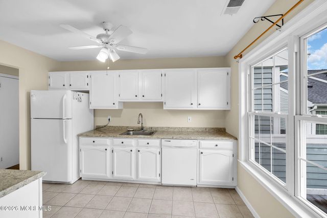 366 Sequoia Court, Howell, NJ 07731