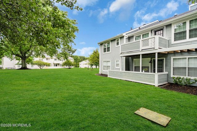 366 Sequoia Court, Howell, NJ 07731