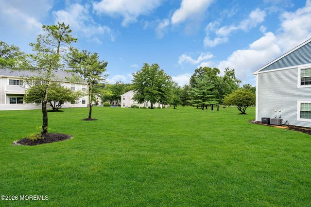 366 Sequoia Court, Howell, NJ 07731