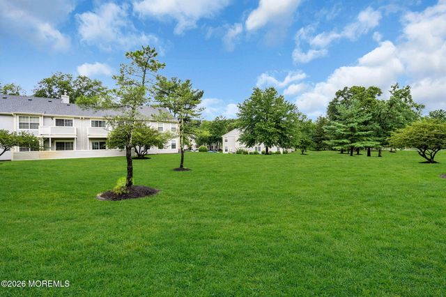 366 Sequoia Court, Howell, NJ 07731