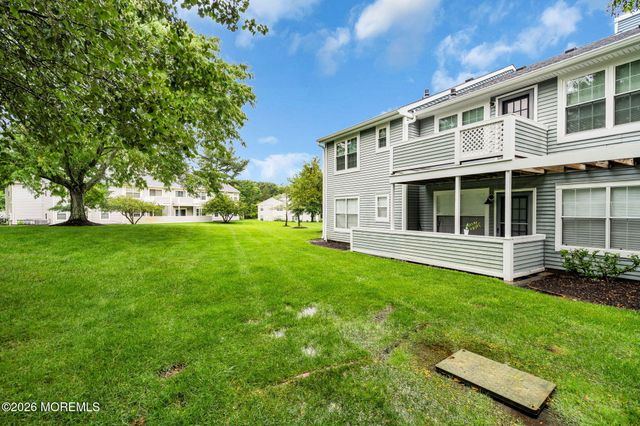366 Sequoia Court, Howell, NJ 07731