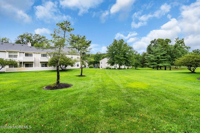 366 Sequoia Court, Howell, NJ 07731