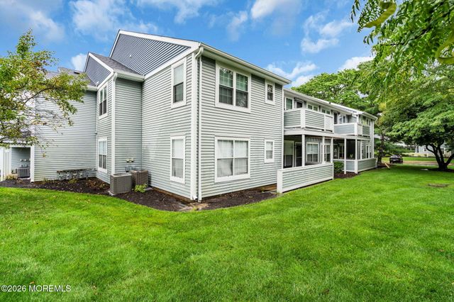 366 Sequoia Court, Howell, NJ 07731