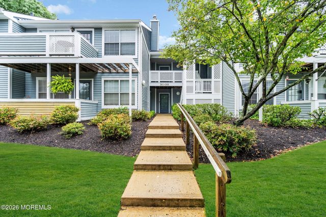 366 Sequoia Court, Howell, NJ 07731