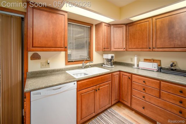 207 N Pine River Street, Ithaca, MI 48847