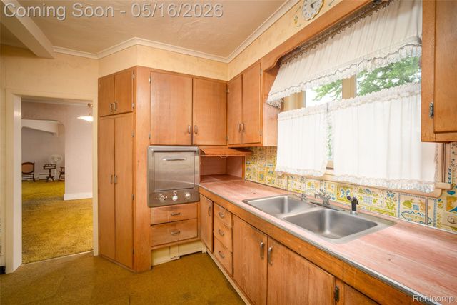 207 N Pine River Street, Ithaca, MI 48847