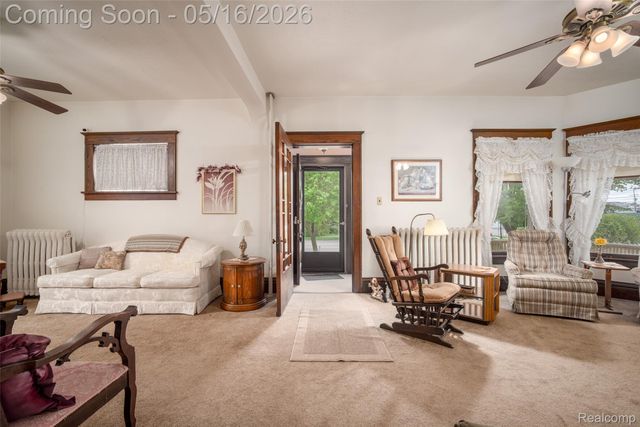207 N Pine River Street, Ithaca, MI 48847