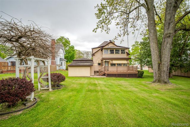 207 N Pine River Street, Ithaca, MI 48847
