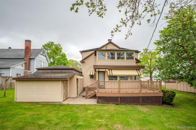 207 N Pine River Street, Ithaca, MI 48847